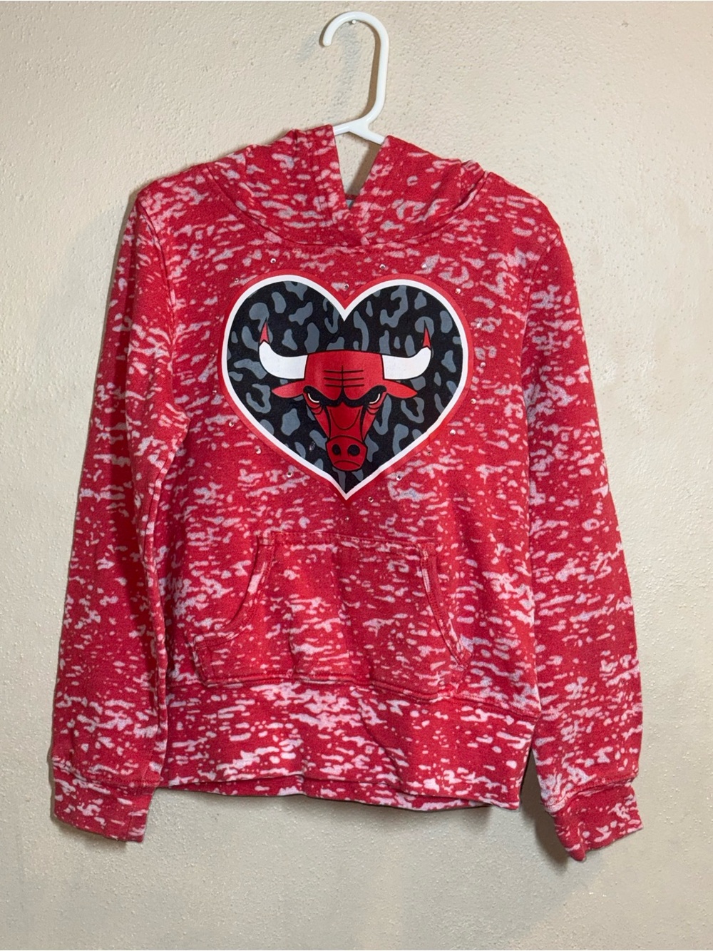 Girls NBA Chicago Bulls Red Burnout Heart Hoodie w/ Rhinestones Sz M (7/8)
